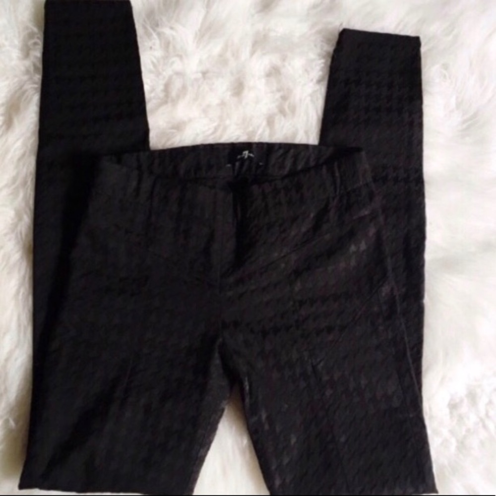 7 For All Mankind Black Textured Leggings Size S